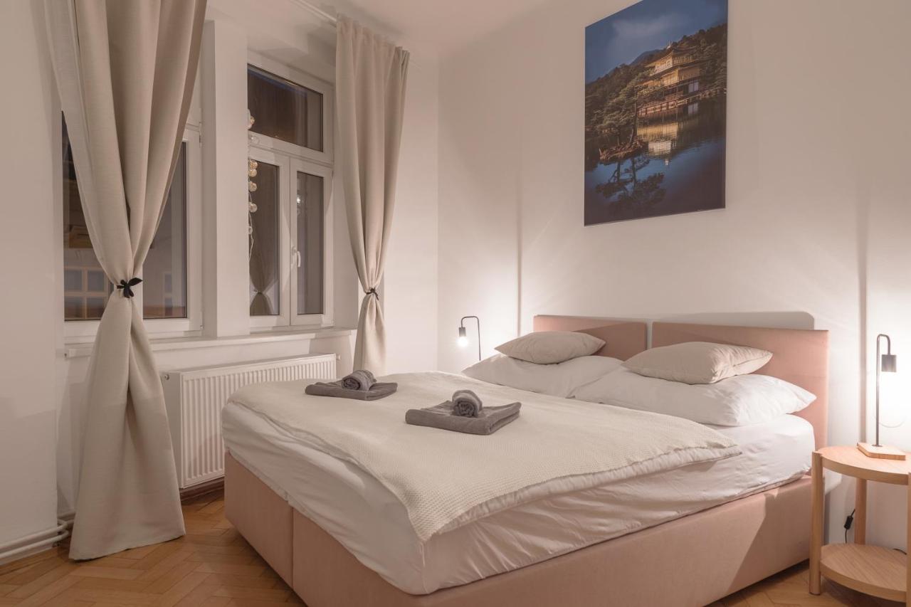 Skolska Junior Apartment Prag Exteriör bild