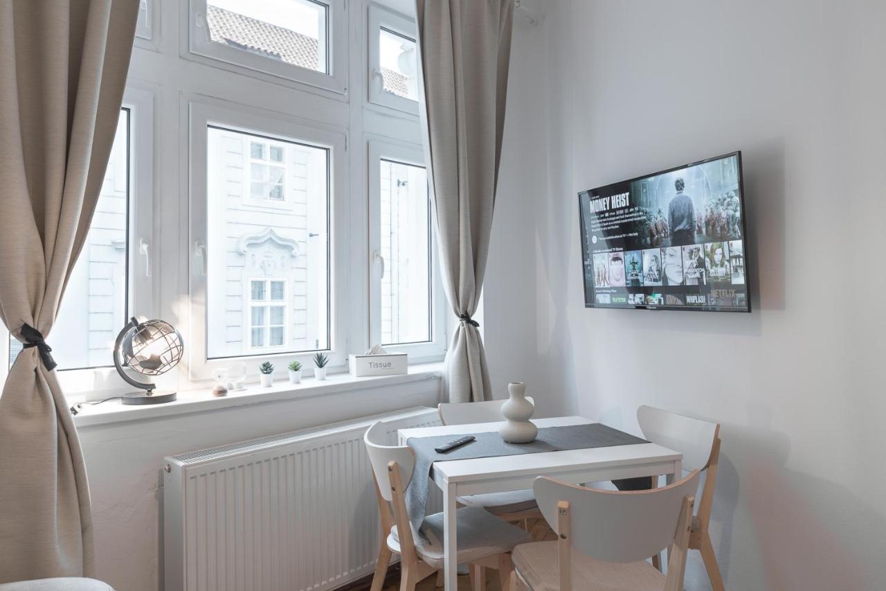 Skolska Junior Apartment Prag Exteriör bild