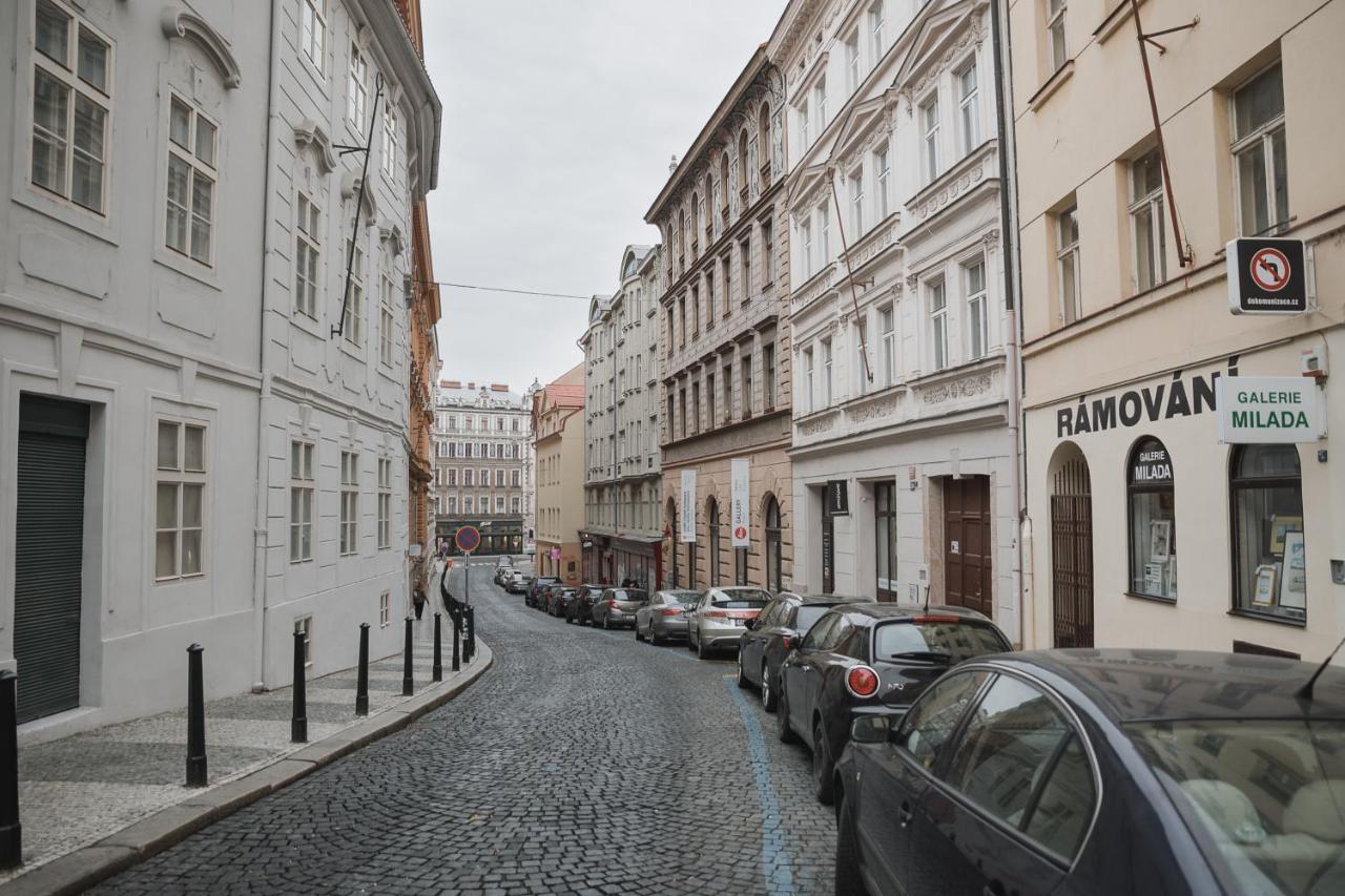 Skolska Junior Apartment Prag Exteriör bild