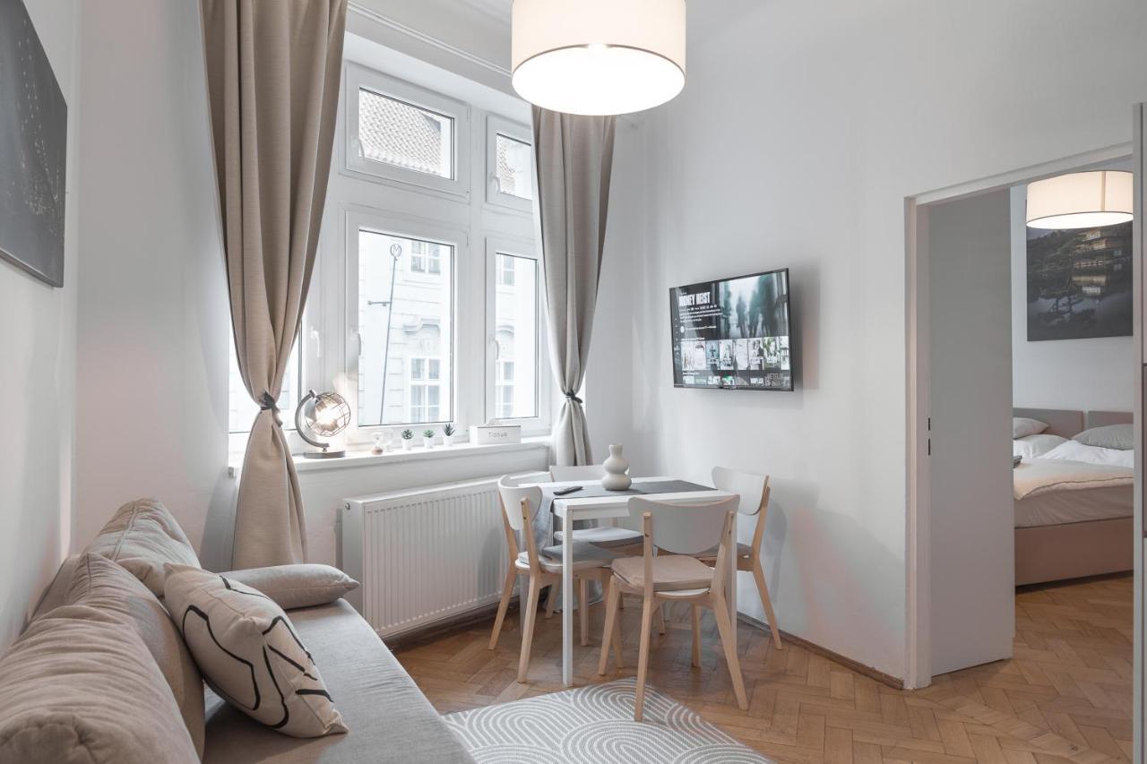 Skolska Junior Apartment Prag Exteriör bild
